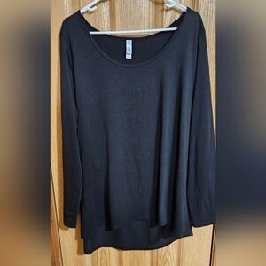 LuLaRoe Lynnae Long Sleeve Tee
